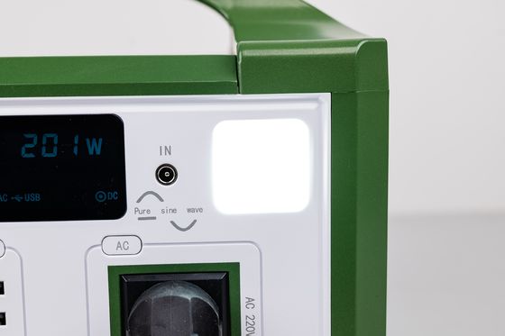 고효율의 AC 300W 220V 출력 휴대용 태양광 발전기 재충전 가능 야외 하이킹용 LifePO4 배터리