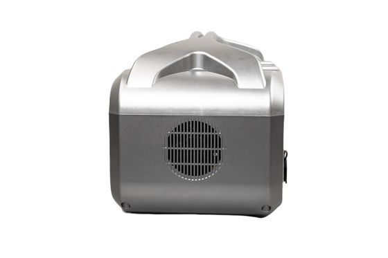 UL / CE 승인 576Wh AC 출력 전력 3시간 이내에 빠른 충전 RV용 LED 조명으로 휴대용 태양광 발전소